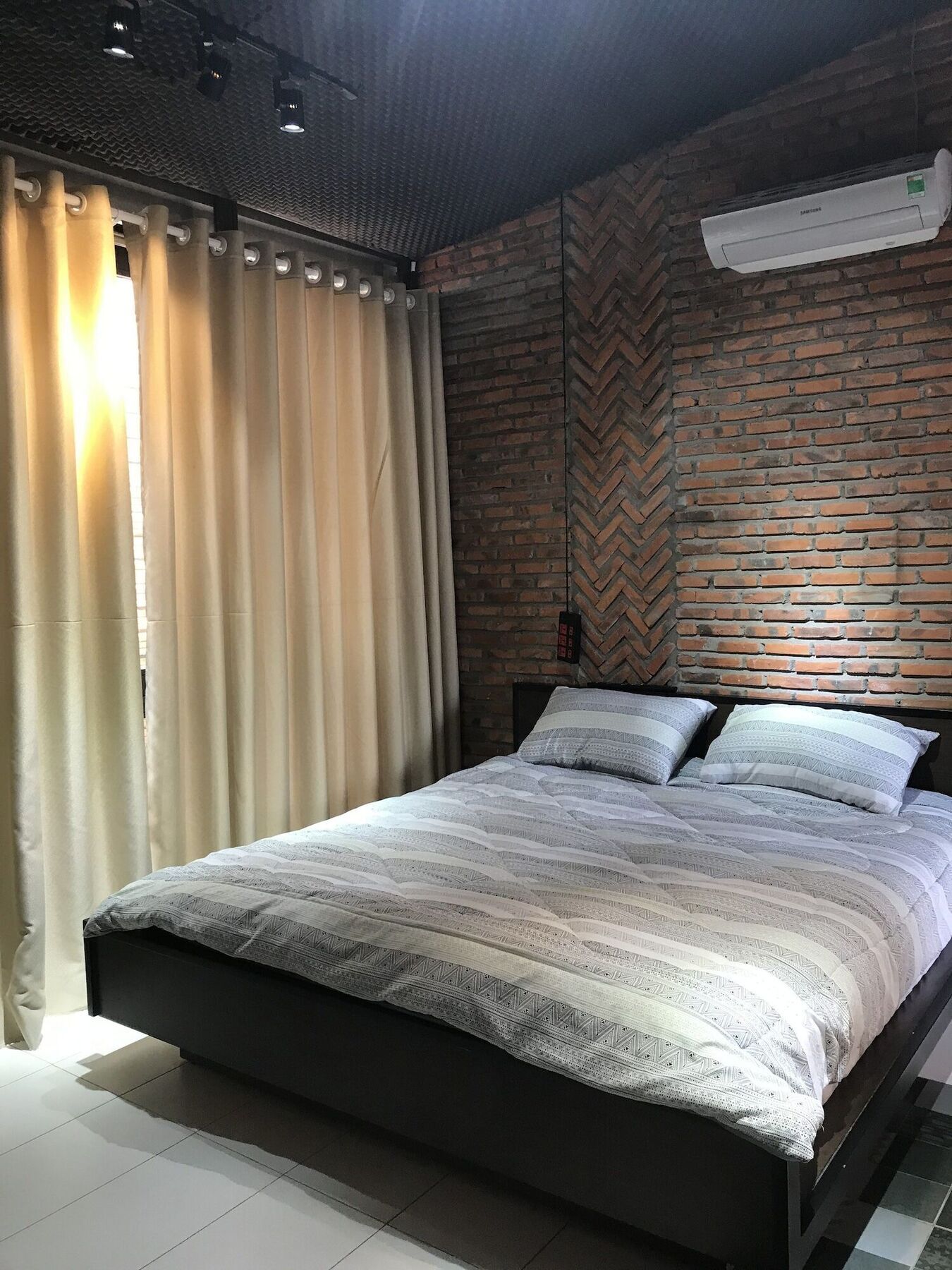 Ngoi House Hotel Danang Exterior photo